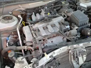 ✅ 2002 Mazda 626 LX • VIN: 1YVGF22C525277646 • Лот: 83109424. Опубликован ранее на Copart с пробегом 202 380 миль. Бесплатный доступ к архиву аукционных продаж из США и подробный отчёт об истории автомобиля на DreamBid. Изображение 15.