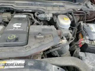 ✅ 2018 Ram 2500 Laramie • VIN: 3C6UR5FL0JG223276 • Lot: 70909045. Wystawiony na Copart z przebiegiem 92 082 mil. Bezpłatny archiwum sprzedaży aukcyjnych z USA i szczegółowy raport historii pojazdu na DreamBid. Zdjęcie 15.