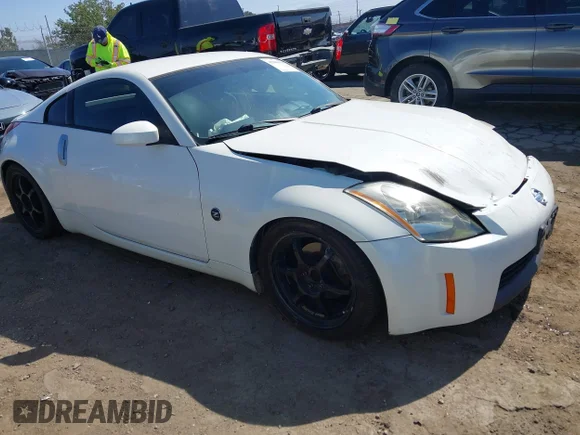 ✅ 2005 Nissan 350Z 35th Anniversary Edition • VIN: JN1AZ34D15M604555 • Lot: 42900179. Wystawiony na IAAI z przebiegiem 122 202 mil. Bezpłatny archiwum sprzedaży aukcyjnych z USA i szczegółowy raport historii pojazdu na DreamBid. Zdjęcie 1.