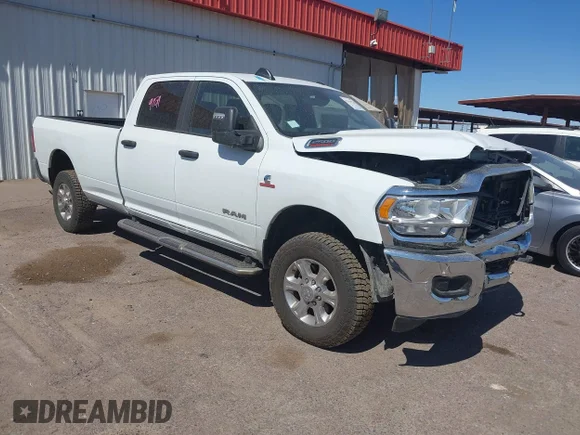 ✅ 2024 Ram 2500 Big Horn • VIN: 3C6UR5JL2RG337668 • Лот: 42164778. Опубліковано раніше на IAAI з пробігом 22 465 миль. Безкоштовний доступ до архіву аукціонних продажів зі США та докладний звіт про історію автомобіля на DreamBid. Зображення 1.