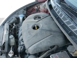 ✅ 2016 Hyundai Elantra SE • VIN: 5NPDH4AE1GH794841 • Lot: 43558364. Listed on IAAI with 78,595 mi. Free auction sales archive from the USA and detailed vehicle history report at DreamBid. Image 19.