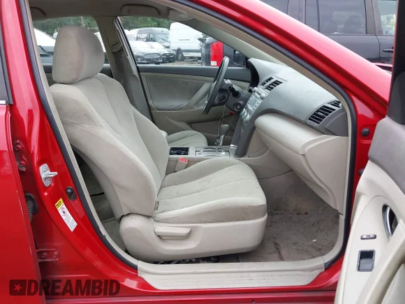 ✅ 2007 Toyota Camry CE • VIN: 4T1BE46K37U174105 • Lot: 43285726. Wystawiony na IAAI z przebiegiem 192 853 mil. Bezpłatny archiwum sprzedaży aukcyjnych z USA i szczegółowy raport historii pojazdu na DreamBid. Zdjęcie 5.