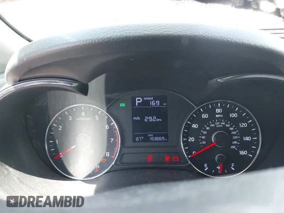 ✅ 2018 Kia Forte LX • VIN: 3KPFK4A70JE250046 • Лот: 45111390. Опубликован ранее на IAAI с пробегом 153 669 миль. Бесплатный доступ к архиву аукционных продаж из США и подробный отчёт об истории автомобиля на DreamBid. Изображение 7.