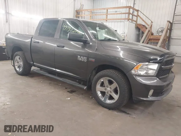 ✅ 2018 Ram 1500 Express • VIN: 3C6RR7KT9JG135477 • Лот: 43730200. Опубліковано раніше на IAAI з пробігом 95 460 миль. Безкоштовний доступ до архіву аукціонних продажів зі США та докладний звіт про історію автомобіля на DreamBid. Зображення 1.