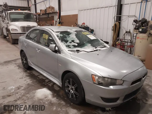 ✅ 2011 Mitsubishi Lancer ES • VIN: JA32U2FU4BU018174 • Lot: 44105792. Wystawiony na IAAI z przebiegiem 171 023 mil. Bezpłatny archiwum sprzedaży aukcyjnych z USA i szczegółowy raport historii pojazdu na DreamBid. Zdjęcie 1.