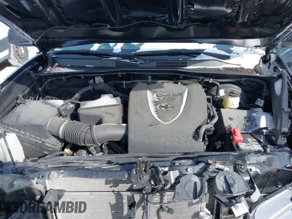 ✅ 2021 Toyota Tacoma SR • VIN: 3TYSZ5AN4MT050106 • Lot: 41393521. Wystawiony na IAAI z przebiegiem 46 185 mil. Bezpłatny archiwum sprzedaży aukcyjnych z USA i szczegółowy raport historii pojazdu na DreamBid. Zdjęcie 10.