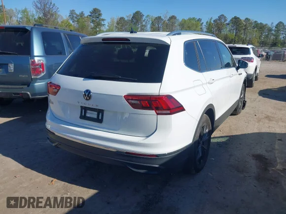 ✅ 2024 Volkswagen Tiguan SE • VIN: 3VV3B7AX5RM167865 • Lot: 44809993. Wystawiony na IAAI z przebiegiem 16 534 mil. Bezpłatny archiwum sprzedaży aukcyjnych z USA i szczegółowy raport historii pojazdu na DreamBid. Zdjęcie 4.