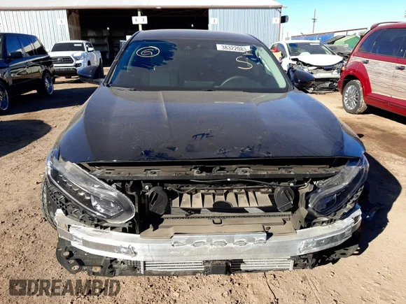 ✅ 2020 Honda Accord LX • VIN: 1HGCV1F10LA157418 • Lot: 38322083. Wystawiony na Copart z przebiegiem 10 660 mil. Bezpłatny archiwum sprzedaży aukcyjnych z USA i szczegółowy raport historii pojazdu na DreamBid. Zdjęcie 5.