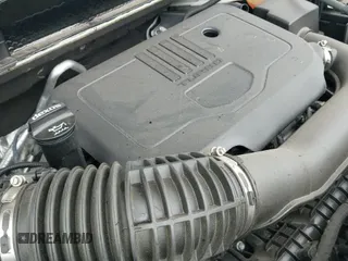 ✅ 2023 GMC Acadia SLT • VIN: 1GKKNML42PZ138438 • Lot: 42530807. Wystawiony na IAAI z przebiegiem 17 916 mil. Bezpłatny archiwum sprzedaży aukcyjnych z USA i szczegółowy raport historii pojazdu na DreamBid. Zdjęcie 19.