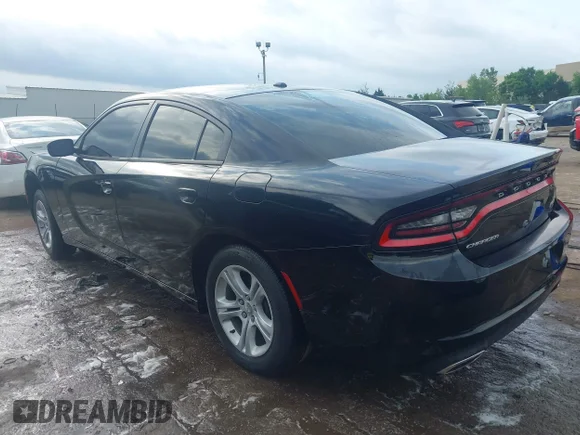 ✅ 2019 Dodge Charger SXT • VIN: 2C3CDXBG8KH758594 • Lot: 44858814. Wystawiony na IAAI z przebiegiem 136 315 mil. Bezpłatny archiwum sprzedaży aukcyjnych z USA i szczegółowy raport historii pojazdu na DreamBid. Zdjęcie 3.