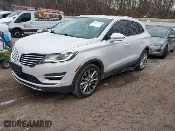 ✅ 2015 Lincoln MKC • VIN: 5LMCJ1A95FUJ06225 • Лот: 41304513. Опубліковано раніше на IAAI з пробігом 179 500 миль. Безкоштовний доступ до архіву аукціонних продажів зі США та докладний звіт про історію автомобіля на DreamBid. Зображення 2.