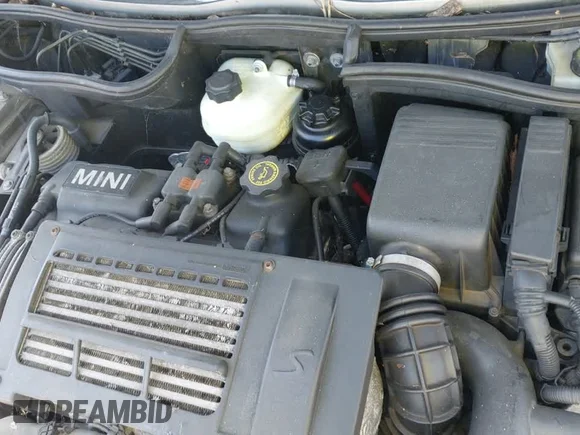 ✅ 2003 MINI Hardtop S • VIN: WMWRE33483TD60323 • Лот: 42467728. Опубликован ранее на IAAI с пробегом 162 350 миль. Бесплатный доступ к архиву аукционных продаж из США и подробный отчёт об истории автомобиля на DreamBid. Изображение 12.