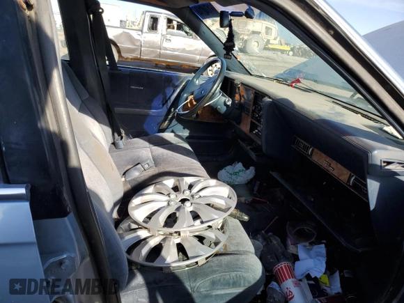 ✅ 1990 Buick Century • VIN: 3G4AH54R7LS622753 • Lot: 86174014. Wystawiony na Copart z przebiegiem 84 783 mil. Bezpłatny archiwum sprzedaży aukcyjnych z USA i szczegółowy raport historii pojazdu na DreamBid. Zdjęcie 7.