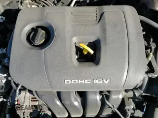 ✅ 2017 Hyundai Elantra Value Edition • VIN: 5NPD84LF9HH032221 • Lot: 90619915. Listed on Copart with 146,922 mi. Free auction sales archive from the USA and detailed vehicle history report at DreamBid. Image 14.