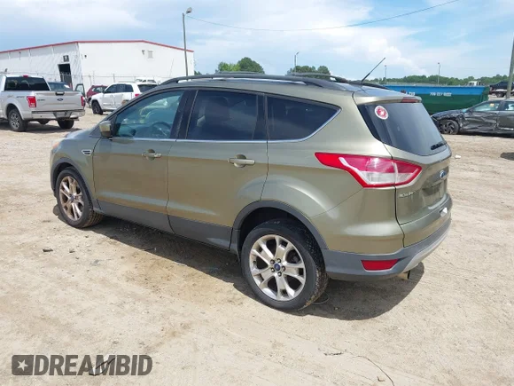 ✅ 2013 Ford Escape SE • VIN: 1FMCU9GX3DUC76207 • Lot: 45355922. Wystawiony na IAAI z przebiegiem 181 395 mil. Bezpłatny archiwum sprzedaży aukcyjnych z USA i szczegółowy raport historii pojazdu na DreamBid. Zdjęcie 3.