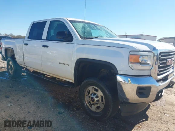 ✅ 2015 GMC Sierra 2500HD • VIN: 1GT12XEGXFF184916 • Лот: 44135583. Опубліковано раніше на IAAI з пробігом 273 570 миль. Безкоштовний доступ до архіву аукціонних продажів зі США та докладний звіт про історію автомобіля на DreamBid. Зображення 1.