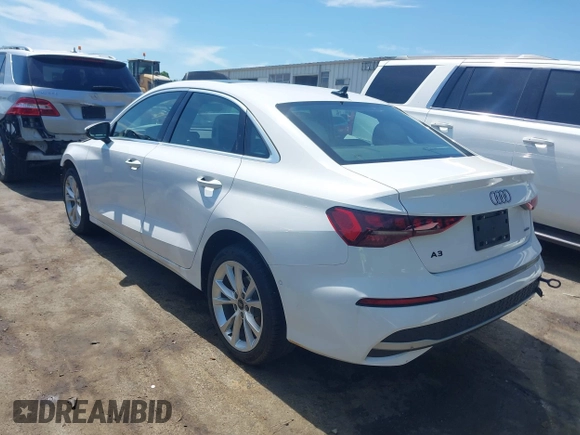 ✅ 2025 Audi A3 Premium • VIN: WAUGUDGYXSA069259 • Lot: 44838586. Wystawiony na IAAI z przebiegiem 4 335 mil. Bezpłatny archiwum sprzedaży aukcyjnych z USA i szczegółowy raport historii pojazdu na DreamBid. Zdjęcie 3.