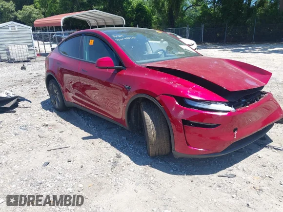 ✅ 2026 Tesla Model Y Long Range • VIN: 7SAYGDED3TA498718 • Lot: 45214437. Listed on IAAI with 39,432 mi. Free auction sales archive from the USA and detailed vehicle history report at DreamBid. Image 1.