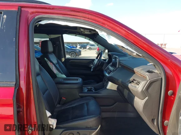 ✅ 2021 Chevrolet Tahoe Z71 • VIN: 1GNSKPKD1MR267846 • Lot: 44002139. Wystawiony na IAAI z przebiegiem 83 265 mil. Bezpłatny archiwum sprzedaży aukcyjnych z USA i szczegółowy raport historii pojazdu na DreamBid. Zdjęcie 5.