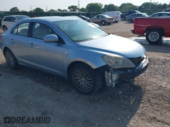 ✅ 2011 Suzuki Kizashi SE • VIN: JS2RF9A38B6110772 • Lot: 42416317. Wystawiony na IAAI z przebiegiem 110 673 mil. Bezpłatny archiwum sprzedaży aukcyjnych z USA i szczegółowy raport historii pojazdu na DreamBid. Zdjęcie 1.