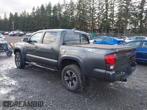 ✅ 2019 Toyota Tacoma TRD Sport • VIN: 3TMCZ5AN2KM256361 • Lot: 43715829. Wystawiony na IAAI z przebiegiem 47 923 mil. Bezpłatny archiwum sprzedaży aukcyjnych z USA i szczegółowy raport historii pojazdu na DreamBid. Zdjęcie 3.