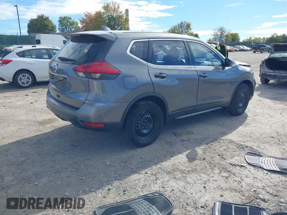 ✅ 2017 Nissan Rogue SV • VIN: JN8AT2MV6HW256637 • Lot: 43475078. Wystawiony na IAAI z przebiegiem 182 122 mil. Bezpłatny archiwum sprzedaży aukcyjnych z USA i szczegółowy raport historii pojazdu na DreamBid. Zdjęcie 4.