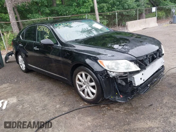 ✅ 2007 Lexus LS 460 • VIN: JTHBL46F275009782 • Lot: 42327014. Listed on IAAI with 170,264 mi. Free auction sales archive from the USA and detailed vehicle history report at DreamBid. Image 1.