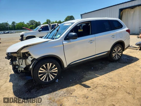 ✅ 2020 Mitsubishi Outlander ES • VIN: JA4AD2A37LZ014985 • Лот: 53271116. Опубликован ранее на Copart с пробегом 103 075 миль. Бесплатный доступ к архиву аукционных продаж из США и подробный отчёт об истории автомобиля на DreamBid. Изображение 1.