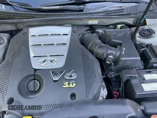 2008 Hyundai Azera Limited с VIN KMHFC46FX8A332579, выставлен на аукционе Copart как лот 63121015 с пробегом 160 619 миль миль и Чистый • Clean title. История ставок и продаж доступна на DreamBid. Изображение 11.