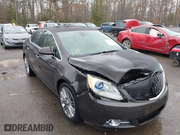 ✅ 2013 Buick Verano Group • VIN: 1G4PS5SKXD4145075 • Лот: 44499764. Опубліковано раніше на IAAI з пробігом 104 619 миль. Безкоштовний доступ до архіву аукціонних продажів зі США та докладний звіт про історію автомобіля на DreamBid. Зображення 1.