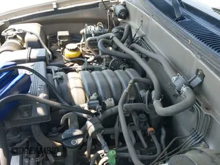 ✅ 2005 Toyota Sequoia Limited • VIN: 5TDZT38A85S244108 • Lot: 42832712. Wystawiony na IAAI z przebiegiem 223 062 mil. Bezpłatny archiwum sprzedaży aukcyjnych z USA i szczegółowy raport historii pojazdu na DreamBid. Zdjęcie 12.