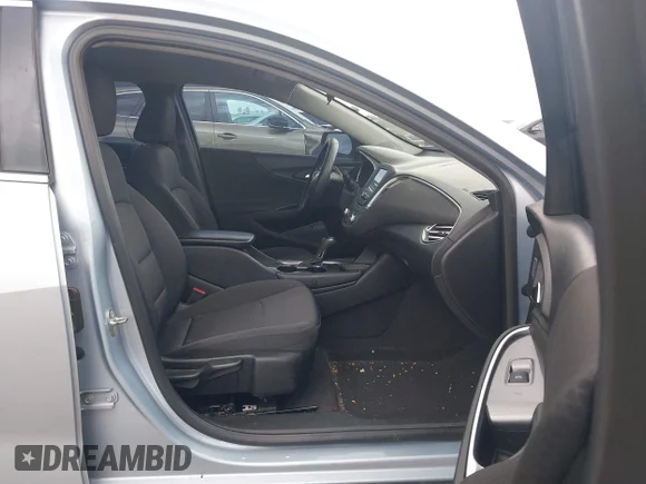 ✅ 2018 Chevrolet Malibu LT • VIN: 1G1ZD5ST6JF231444 • Lot: 44297688. Wystawiony na IAAI z przebiegiem 107 899 mil. Bezpłatny archiwum sprzedaży aukcyjnych z USA i szczegółowy raport historii pojazdu na DreamBid. Zdjęcie 5.
