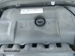 ✅ 2015 Volvo XC60 T6 Platinum • VIN: YV4902RM2F2728051 • Lot: 42468784. Wystawiony na IAAI z przebiegiem 119 574 mil. Bezpłatny archiwum sprzedaży aukcyjnych z USA i szczegółowy raport historii pojazdu na DreamBid. Zdjęcie 20.