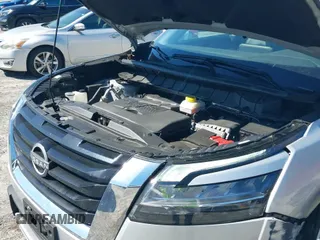 ✅ 2023 Nissan Pathfinder SL • VIN: 5N1DR3CC2PC262072 • Lot: 43460338. Wystawiony na IAAI z przebiegiem 51 963 mil. Bezpłatny archiwum sprzedaży aukcyjnych z USA i szczegółowy raport historii pojazdu na DreamBid. Zdjęcie 19.