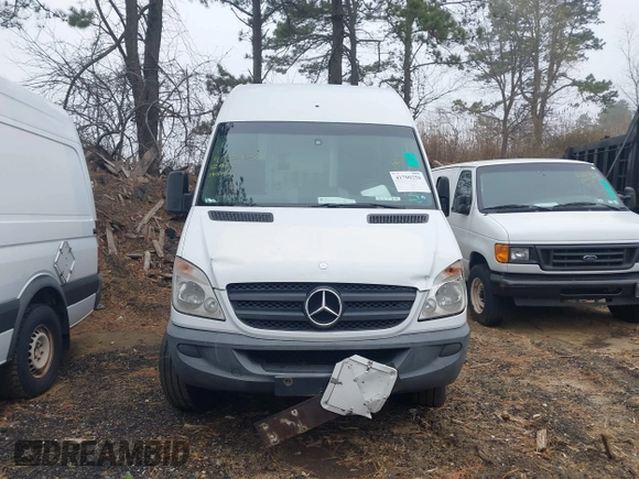 ✅ 2012 Mercedes-Benz Sprinter Cargo • VIN: WD3PE8CB7C5695753 • Лот: 41700250. Опубліковано раніше на IAAI з пробігом 234 877 миль. Безкоштовний доступ до архіву аукціонних продажів зі США та докладний звіт про історію автомобіля на DreamBid. Зображення 6.