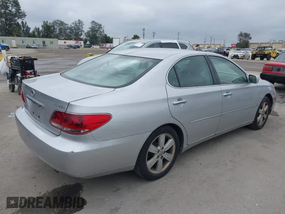 ✅ 2005 Lexus ES 350 • VIN: JTHBA30G855112073 • Лот: 45522105. Опубліковано раніше на IAAI з пробігом 219 936 миль. Безкоштовний доступ до архіву аукціонних продажів зі США та докладний звіт про історію автомобіля на DreamBid. Зображення 4.