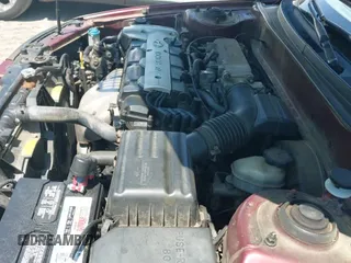 ✅ 2001 Hyundai Elantra GLS • VIN: KMHDN45D61U237040 • Lot: 42064257. Wystawiony na IAAI z przebiegiem 262 040 mil. Bezpłatny archiwum sprzedaży aukcyjnych z USA i szczegółowy raport historii pojazdu na DreamBid. Zdjęcie 12.