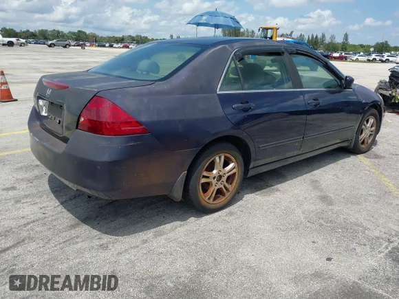 ✅ 2007 Honda Accord LX SE • VIN: 1HGCM56387A093453 • Lot: 45049482. Wystawiony na IAAI z przebiegiem 167 564 mil. Bezpłatny archiwum sprzedaży aukcyjnych z USA i szczegółowy raport historii pojazdu na DreamBid. Zdjęcie 4.