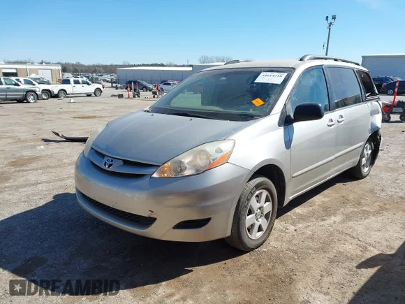 ✅ 2006 Toyota Sienna LE • VIN: 5TDZA23C56S491631 • Lot: 44614218. Wystawiony na IAAI z przebiegiem 303 934 mil. Bezpłatny archiwum sprzedaży aukcyjnych z USA i szczegółowy raport historii pojazdu na DreamBid. Zdjęcie 2.