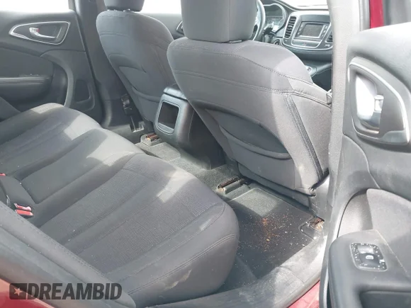 ✅ 2015 Chrysler 200 Limited • VIN: 1C3CCCAB2FN529732 • Лот: 41477046. Опубліковано раніше на IAAI з пробігом 113 096 миль. Безкоштовний доступ до архіву аукціонних продажів зі США та докладний звіт про історію автомобіля на DreamBid. Зображення 8.