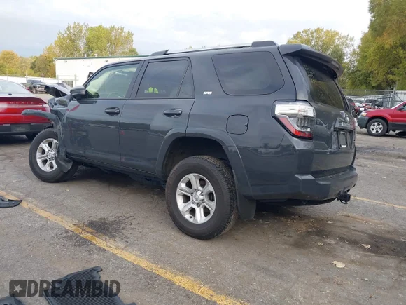 ✅ 2024 Toyota 4Runner SR5 • VIN: JTEMU5JR7R6258201 • Lot: 43467873. Wystawiony na IAAI z przebiegiem 34 876 mil. Bezpłatny archiwum sprzedaży aukcyjnych z USA i szczegółowy raport historii pojazdu na DreamBid. Zdjęcie 3.
