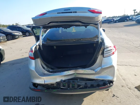 ✅ 2014 Ford Fusion SE • VIN: 1FA6P0H73E5357504 • Lot: 44098073. Wystawiony na IAAI z przebiegiem 150 883 mil. Bezpłatny archiwum sprzedaży aukcyjnych z USA i szczegółowy raport historii pojazdu na DreamBid. Zdjęcie 6.