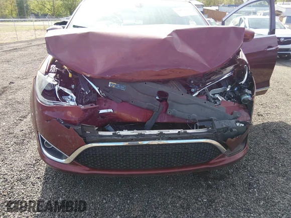 ✅ 2020 Chrysler Pacifica Touring L • VIN: 2C4RC1BG2LR268976 • Лот: 44805849. Опубліковано раніше на IAAI з пробігом 105 377 миль. Безкоштовний доступ до архіву аукціонних продажів зі США та докладний звіт про історію автомобіля на DreamBid. Зображення 6.