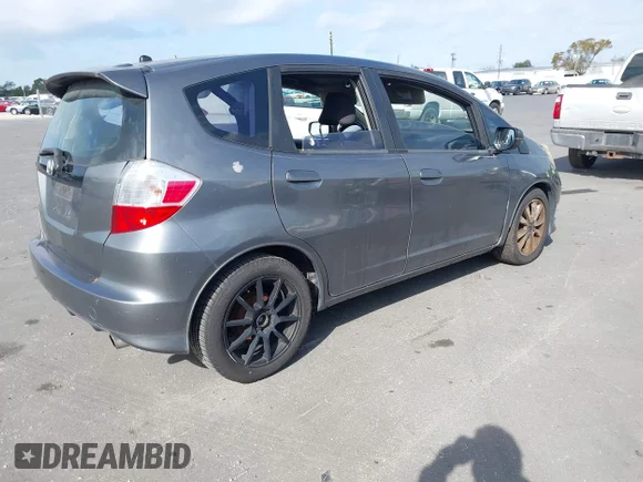 ✅ 2012 Honda Fit Sport • VIN: JHMGE8H6XCC017526 • Лот: 44156676. Опубліковано раніше на IAAI з пробігом 214 037 миль. Безкоштовний доступ до архіву аукціонних продажів зі США та докладний звіт про історію автомобіля на DreamBid. Зображення 4.