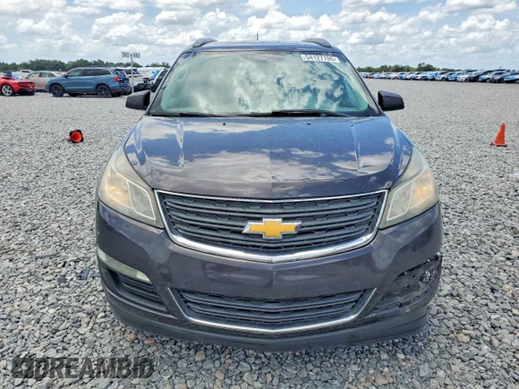 ✅ 2015 Chevrolet Traverse LS • VIN: 1GNKRFKD6FJ179009 • Lot: 54127786. Wystawiony na Copart z przebiegiem 179 338 mil. Bezpłatny archiwum sprzedaży aukcyjnych z USA i szczegółowy raport historii pojazdu na DreamBid. Zdjęcie 5.