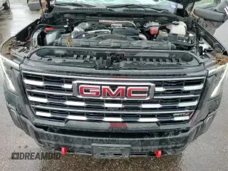 ✅ 2024 GMC Sierra 3500HD AT4 • VIN: 1GT49VEY3RF402947 • Lot: 65753585. Wystawiony na Copart z przebiegiem 69 085 mil. Bezpłatny archiwum sprzedaży aukcyjnych z USA i szczegółowy raport historii pojazdu na DreamBid. Zdjęcie 13.