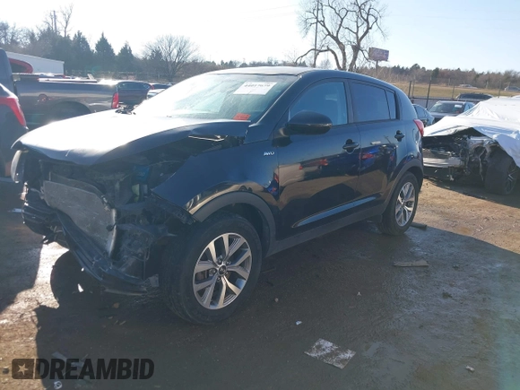 ✅ 2015 Kia Sportage LX • VIN: KNDPBCAC8F7758252 • Lot: 44017679. Wystawiony na IAAI z przebiegiem 127 116 mil. Bezpłatny archiwum sprzedaży aukcyjnych z USA i szczegółowy raport historii pojazdu na DreamBid. Zdjęcie 2.