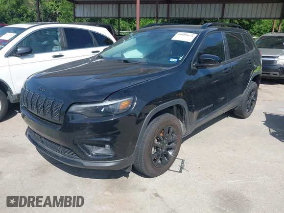 ✅ 2023 Jeep Cherokee Altitude Lux • VIN: 1C4PJMMBXPD108482 • Лот: 45009074. Опубліковано раніше на IAAI з пробігом 70 278 миль. Безкоштовний доступ до архіву аукціонних продажів зі США та докладний звіт про історію автомобіля на DreamBid. Зображення 2.