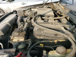 ✅ 2002 Ford Explorer XLT • VIN: 1FMZU63K32UD57773 • Lot: 43733179. Wystawiony na IAAI z przebiegiem 209 781 mil. Bezpłatny archiwum sprzedaży aukcyjnych z USA i szczegółowy raport historii pojazdu na DreamBid. Zdjęcie 12.