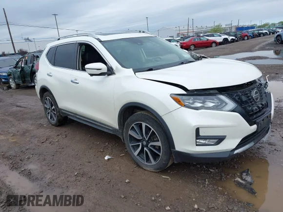 ✅ 2018 Nissan Rogue S • VIN: 5N1AT2MVXJC741734 • Lot: 45166748. Wystawiony na IAAI z przebiegiem 156 960 mil. Bezpłatny archiwum sprzedaży aukcyjnych z USA i szczegółowy raport historii pojazdu na DreamBid. Zdjęcie 1.